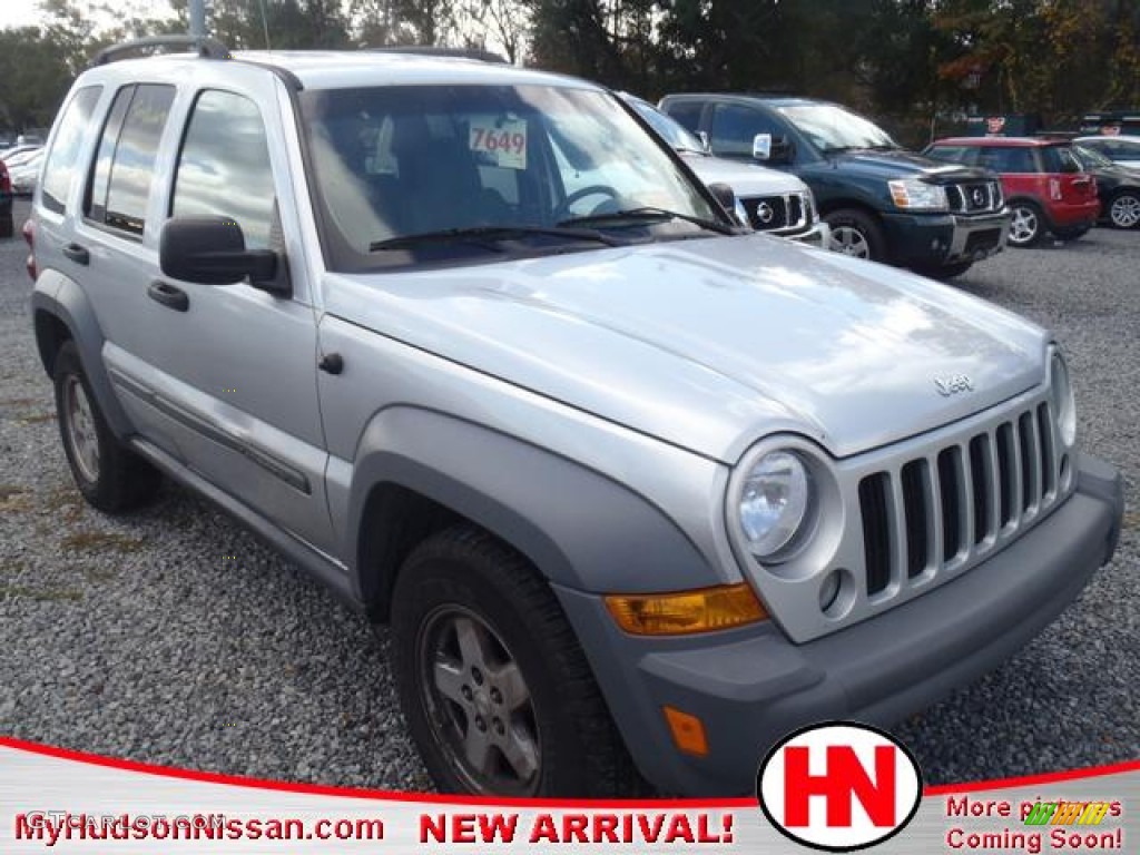 2006 Liberty Sport - Bright Silver Metallic / Medium Slate Gray photo #1