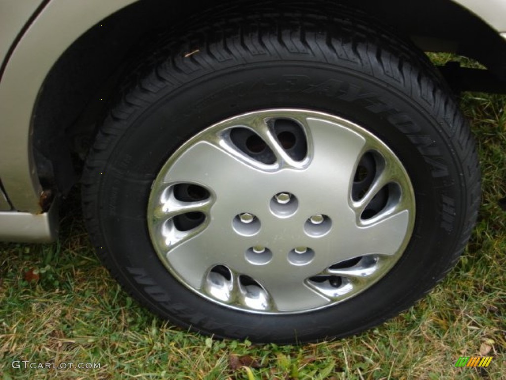 1998 Chevrolet Malibu Sedan Wheel Photo #57532891