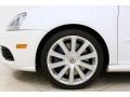 Candy White - R32  Photo No. 21