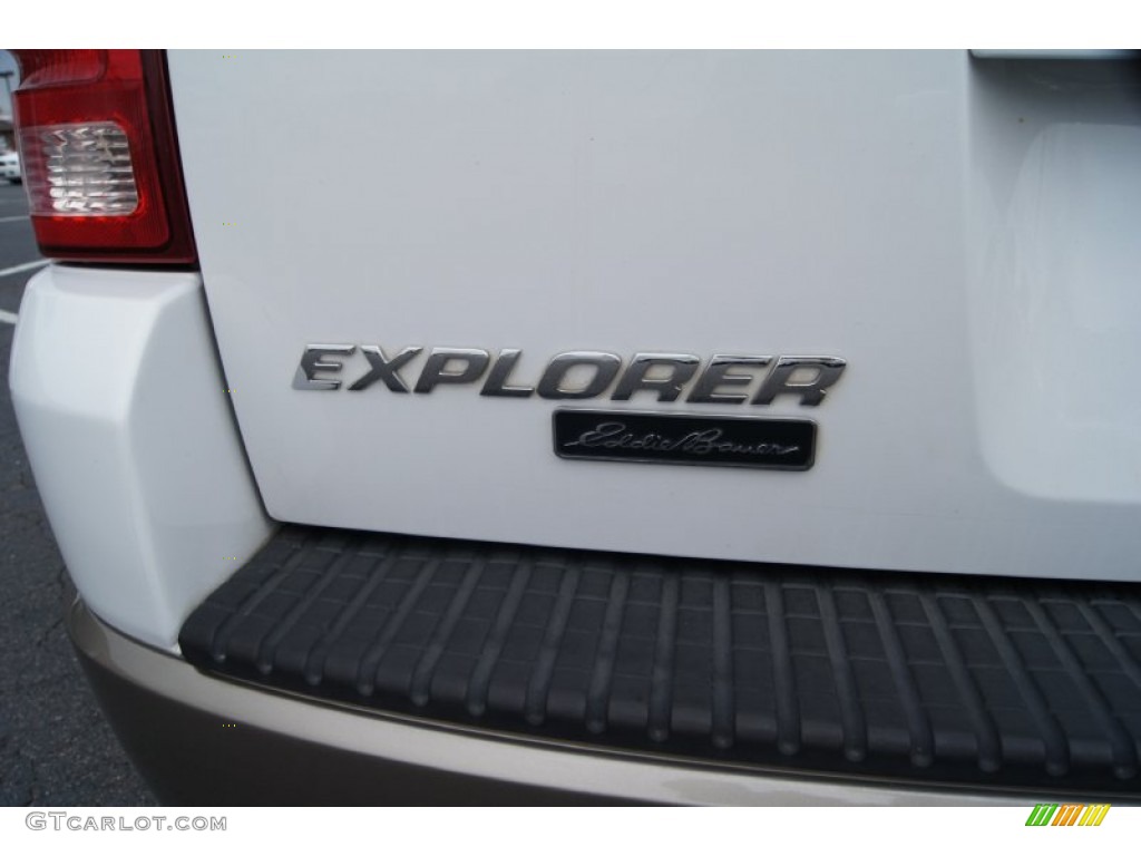 2002 Explorer Eddie Bauer 4x4 - Oxford White / Medium Parchment photo #19