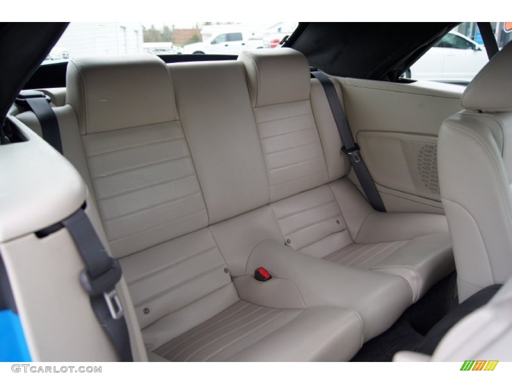 2010 Mustang V6 Premium Convertible - Grabber Blue / Stone photo #11