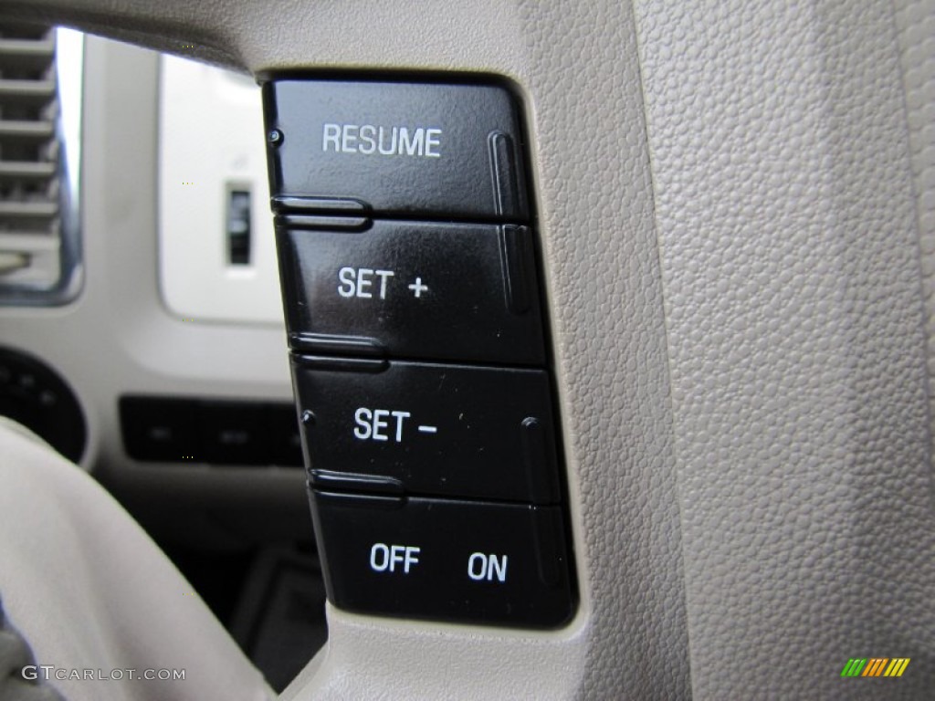 2008 Mercury Mariner Hybrid 4WD Controls Photo #57538225