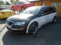 Deep Black - Passat Turbo Sedan Photo No. 4