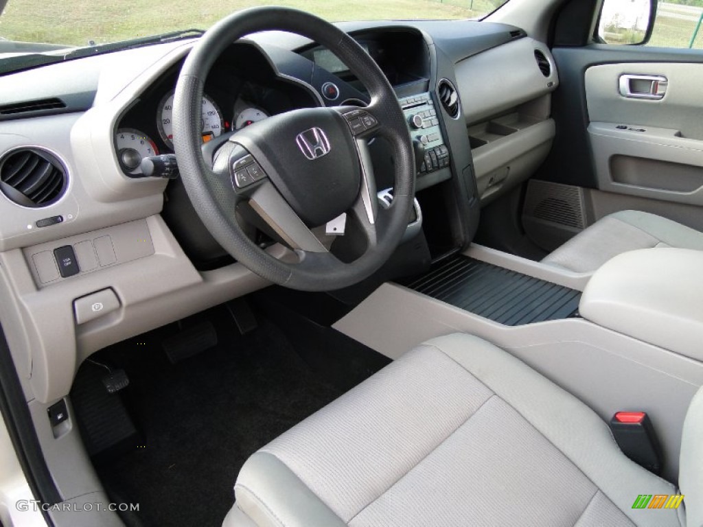 Gray Interior 2010 Honda Pilot EX Photo #57541863
