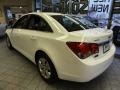 Summit White - Cruze LS Photo No. 4