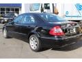 Black - E 320 BlueTEC Sedan Photo No. 7