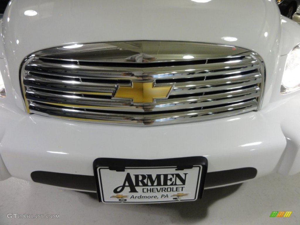 2011 HHR LT - Arctic Ice White / Ebony photo #29