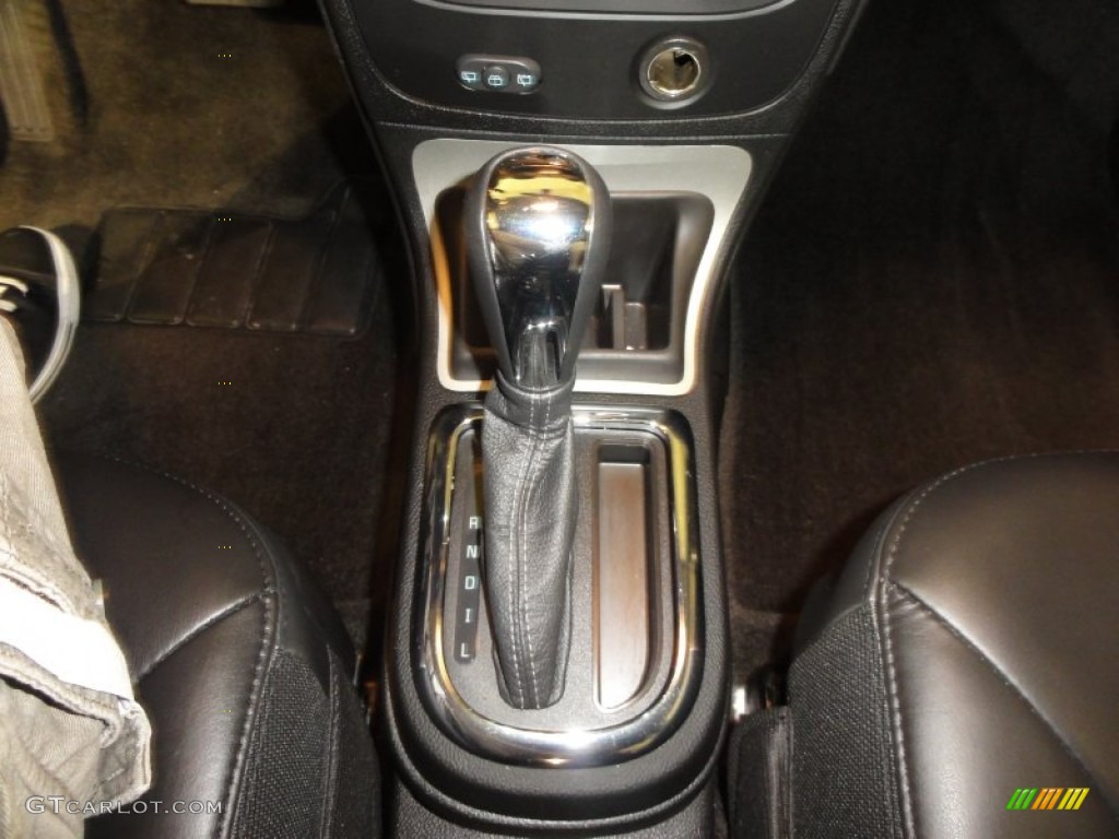 2011 HHR LT - Arctic Ice White / Ebony photo #32
