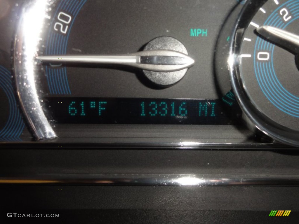 2011 HHR LT - Arctic Ice White / Ebony photo #34