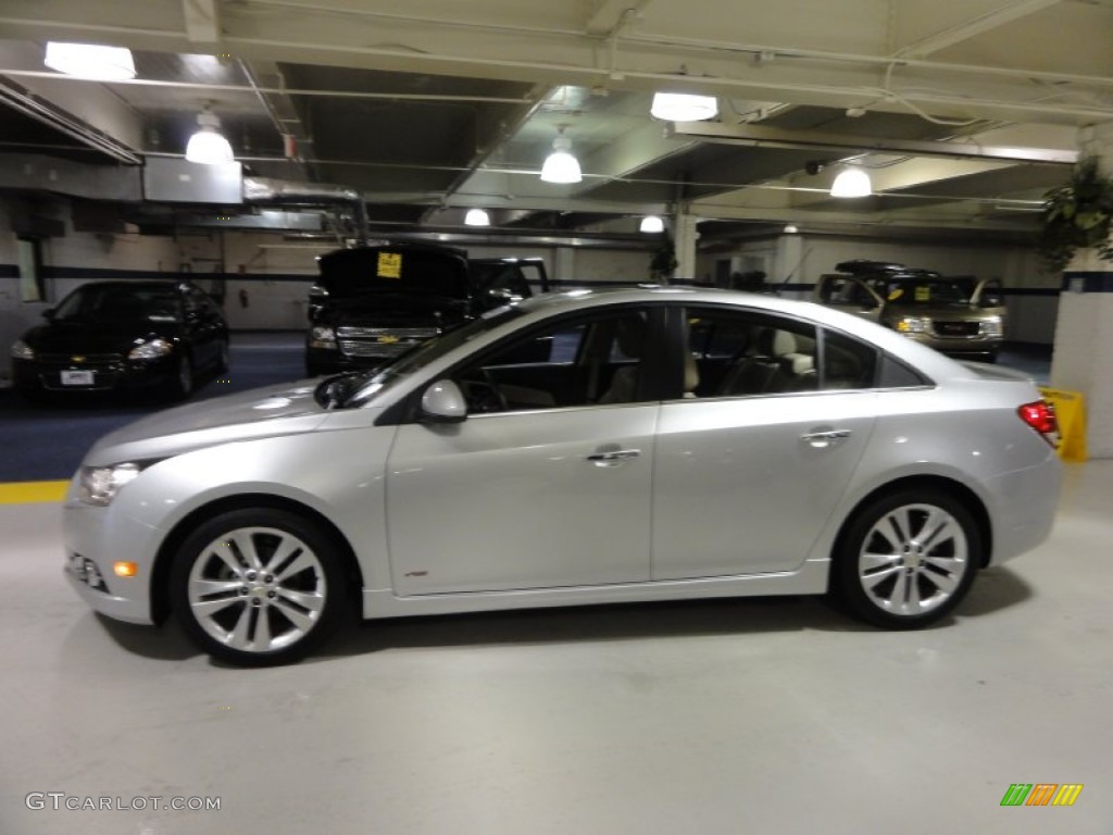 2011 Cruze LTZ/RS - Silver Ice Metallic / Cocoa/Light Neutral Leather photo #11