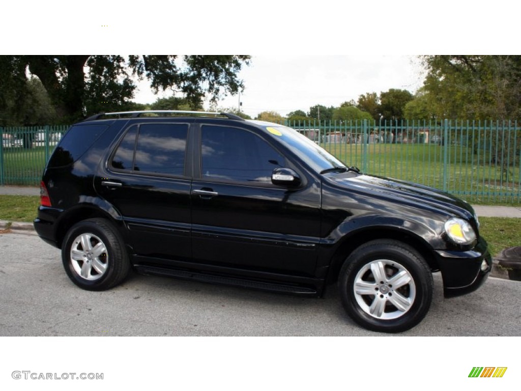 2005 ML 350 4Matic - Black / Ash photo #12