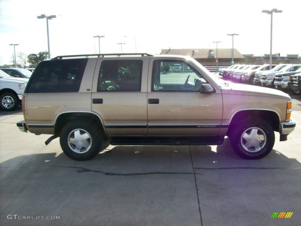 1999 Tahoe LT 4x4 - Sunset Gold Metallic / Neutral photo #16