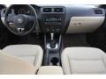 Candy White - Jetta SE Sedan Photo No. 22