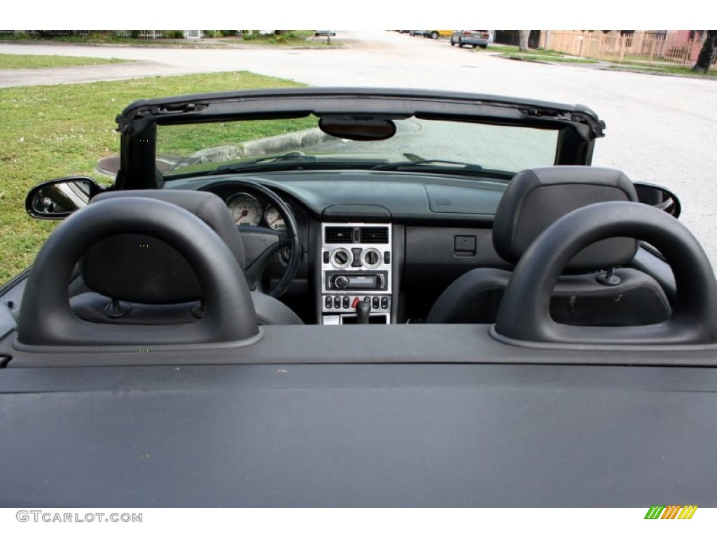 2001 SLK 230 Kompressor Roadster - Black / Charcoal Black photo #60