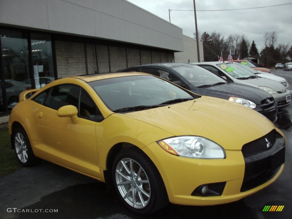 2009 Eclipse GT Coupe - Solar Satin Yellow / Dark Charcoal photo #17