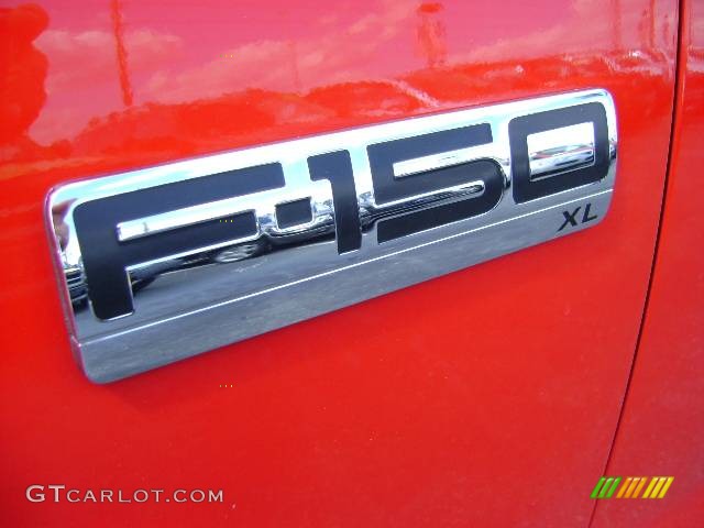 2006 F150 XL Regular Cab - Bright Red / Medium Flint photo #10