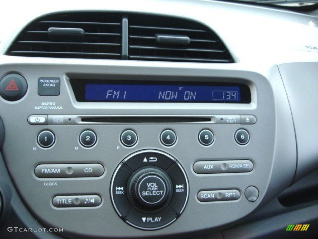 2009 Honda Fit Standard Fit Model Controls Photo #57556712