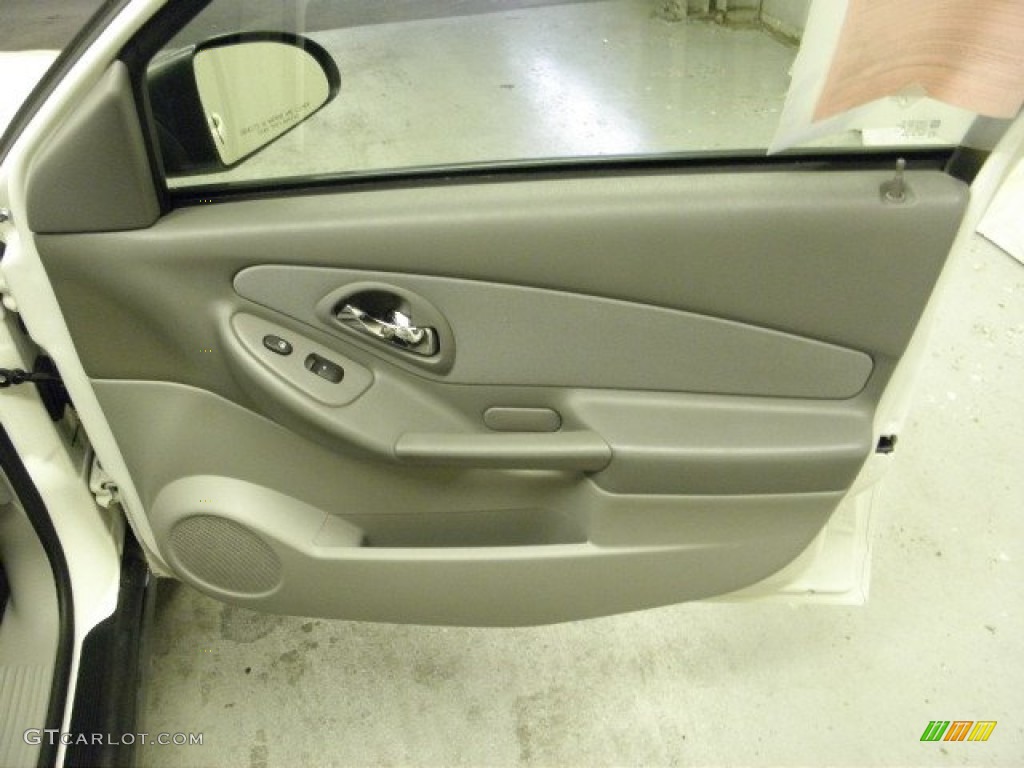 2005 Malibu Sedan - White / Gray photo #6