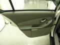 2005 White Chevrolet Malibu Sedan  photo #13