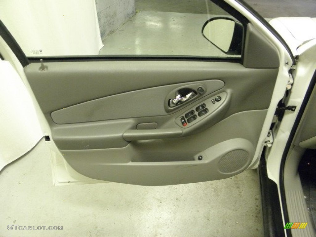 2005 Malibu Sedan - White / Gray photo #15