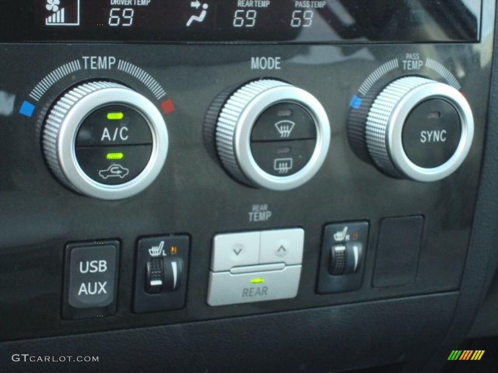 2010 Toyota Sequoia Limited 4WD Controls Photo #57558290