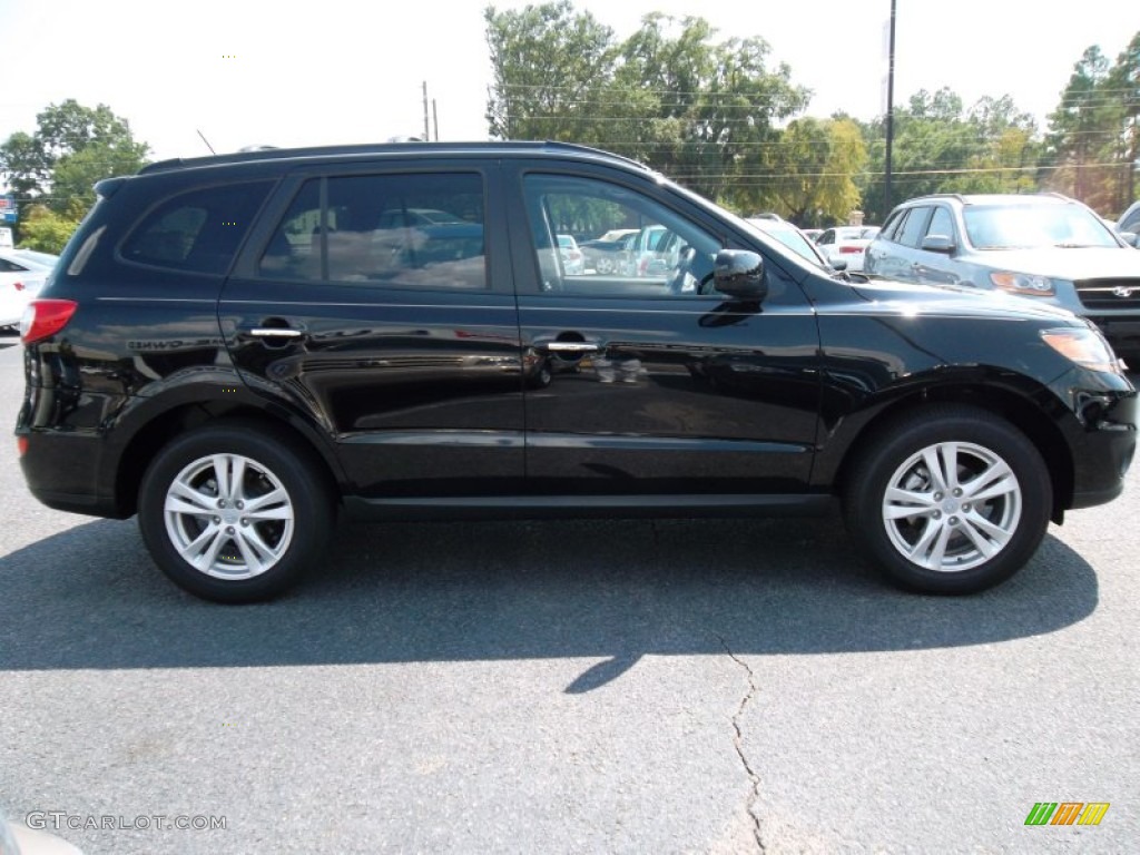 Phantom Black Metallic Hyundai Santa Fe