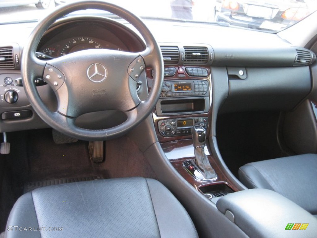 2004 Mercedes-Benz C 320 Sedan Charcoal Dashboard Photo #57560530