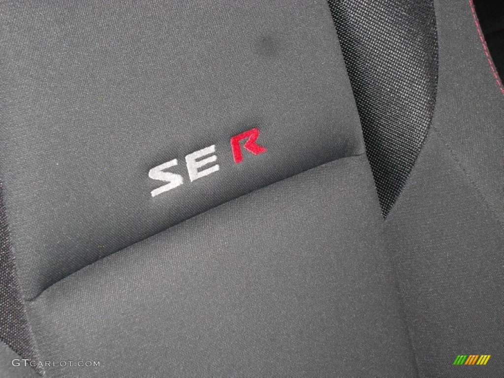 2008 Nissan Sentra SE-R Marks and Logos Photos