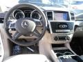 Arctic White - ML 350 4Matic Photo No. 9