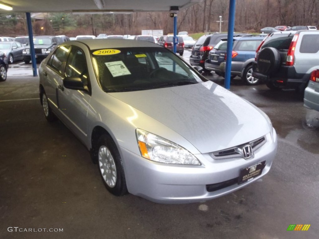 2005 Accord DX Sedan - Satin Silver Metallic / Black photo #1