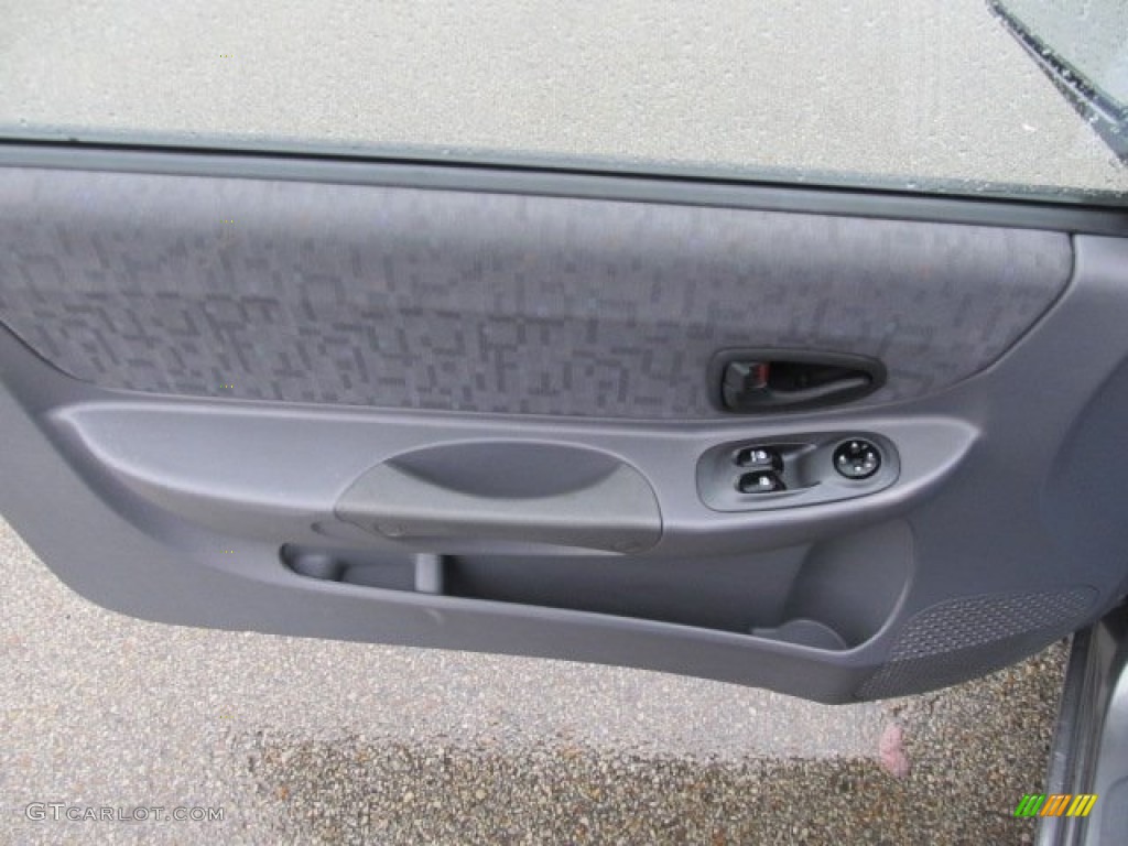 2003 Hyundai Accent GL Coupe Door Panel Photos