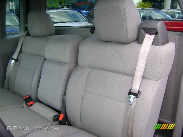 2006 F150 XL Regular Cab - Bright Red / Medium Flint photo #19