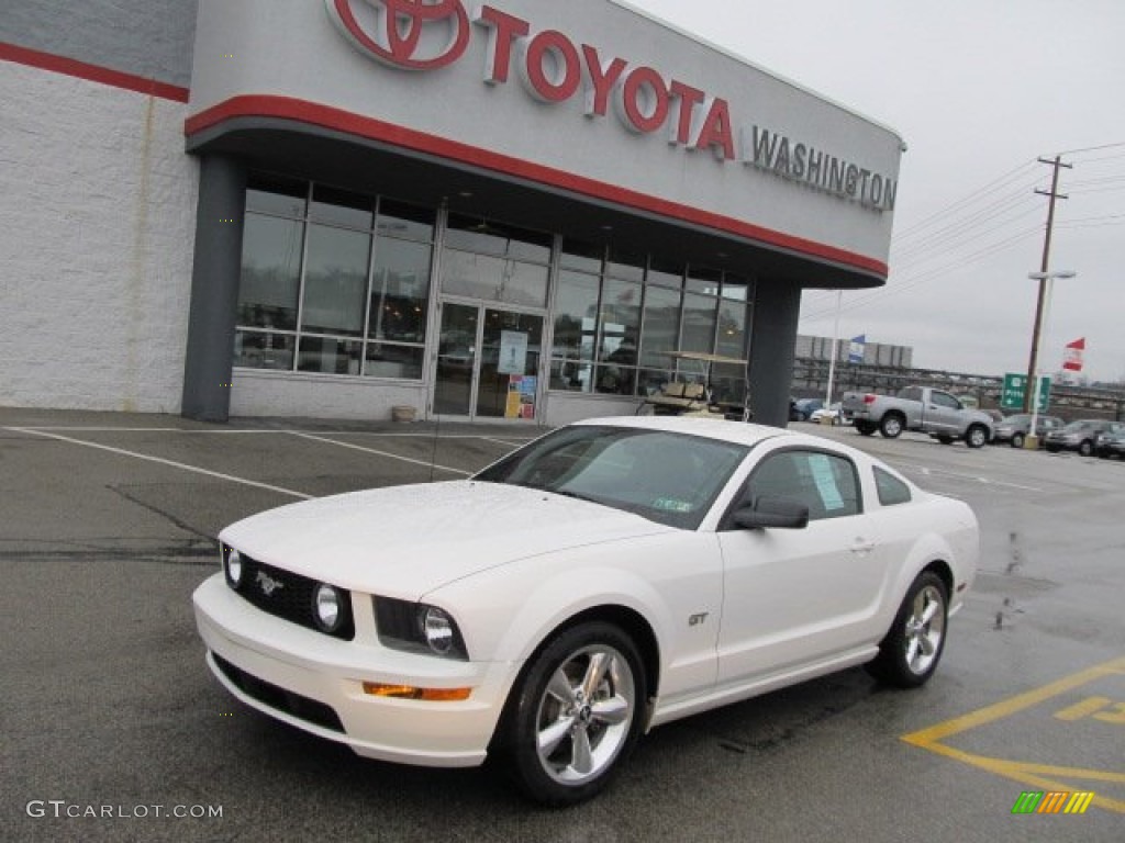 2008 Mustang GT Premium Coupe - Performance White / Dark Charcoal photo #1