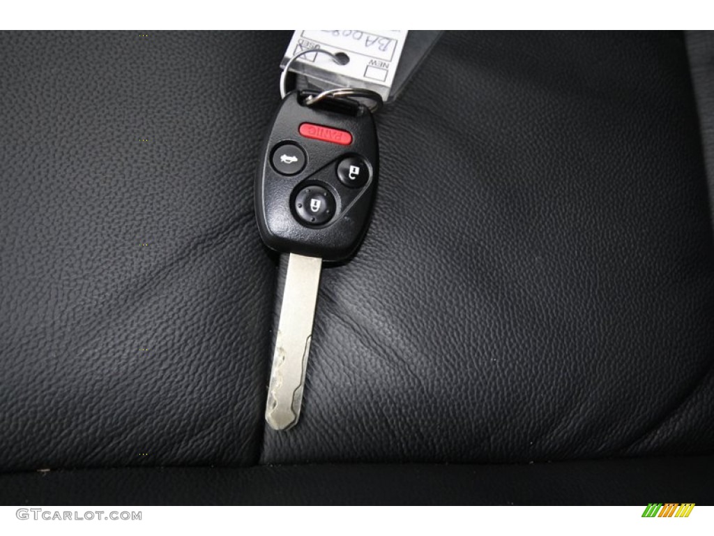 2011 Honda Accord EX-L Coupe Keys Photos