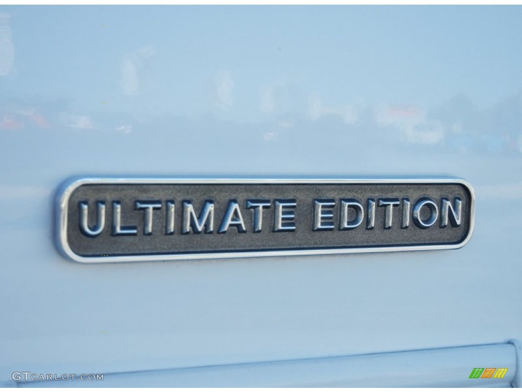 2011 Grand Marquis LS Ultimate Edition - Vibrant White / Light Camel photo #10