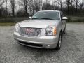 Quicksilver Metallic - Yukon XL SLT 4x4 Photo No. 3