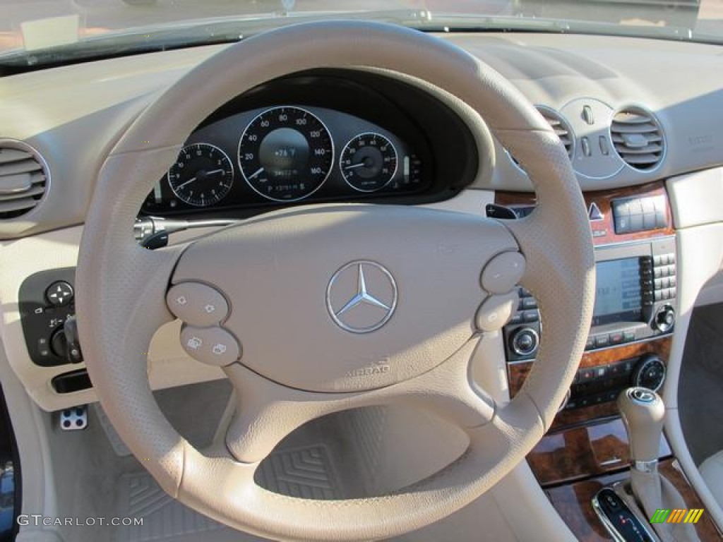 2009 Mercedes-Benz CLK 550 Cabriolet Steering Wheel Photos