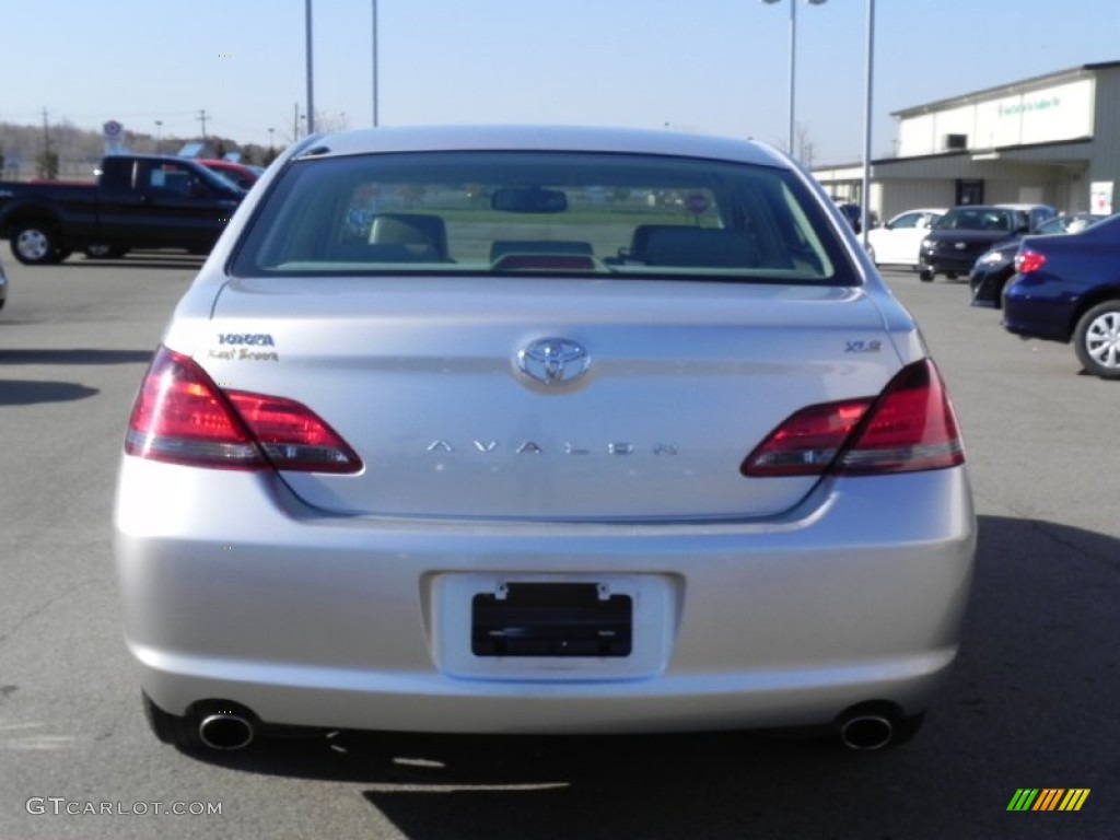 2008 Avalon XLS - Classic Silver Metallic / Ash Gray photo #14