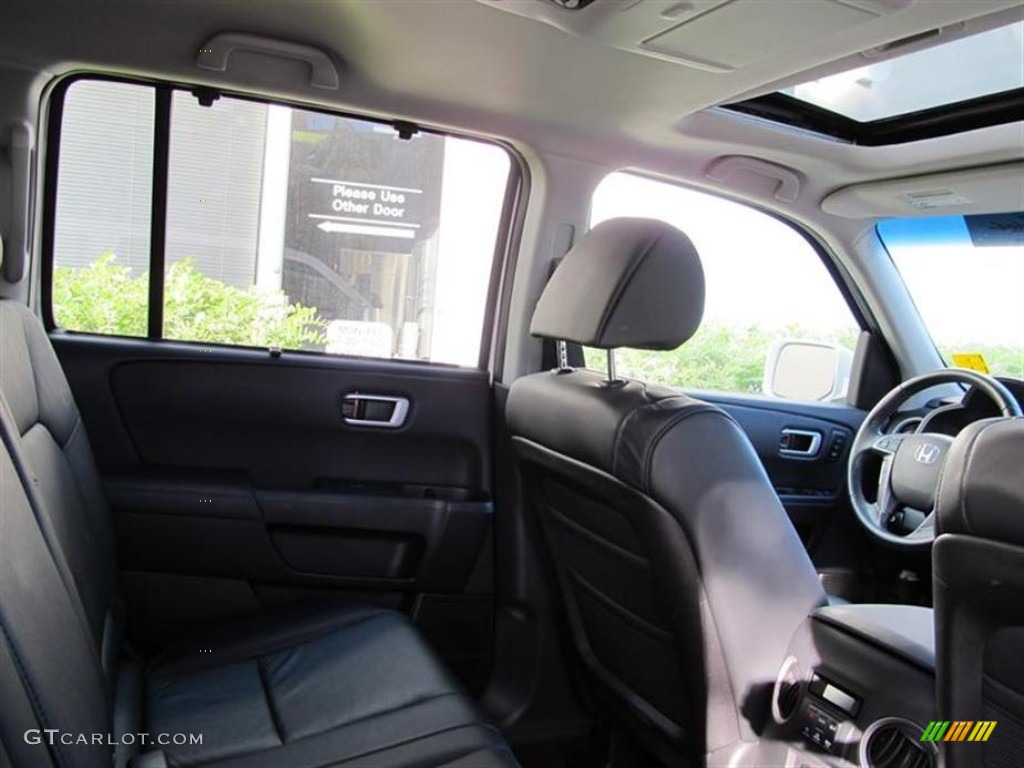 2011 Pilot Touring - White Diamond Pearl / Black photo #14