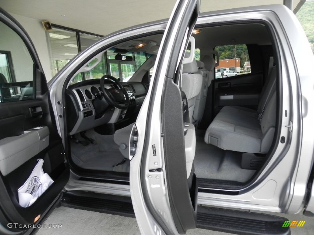 2007 Tundra SR5 Double Cab 4x4 - Silver Sky Metallic / Graphite Gray photo #18