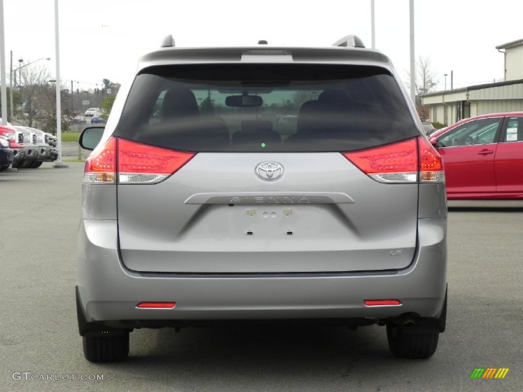 2012 Sienna LE - Silver Sky Metallic / Light Gray photo #14