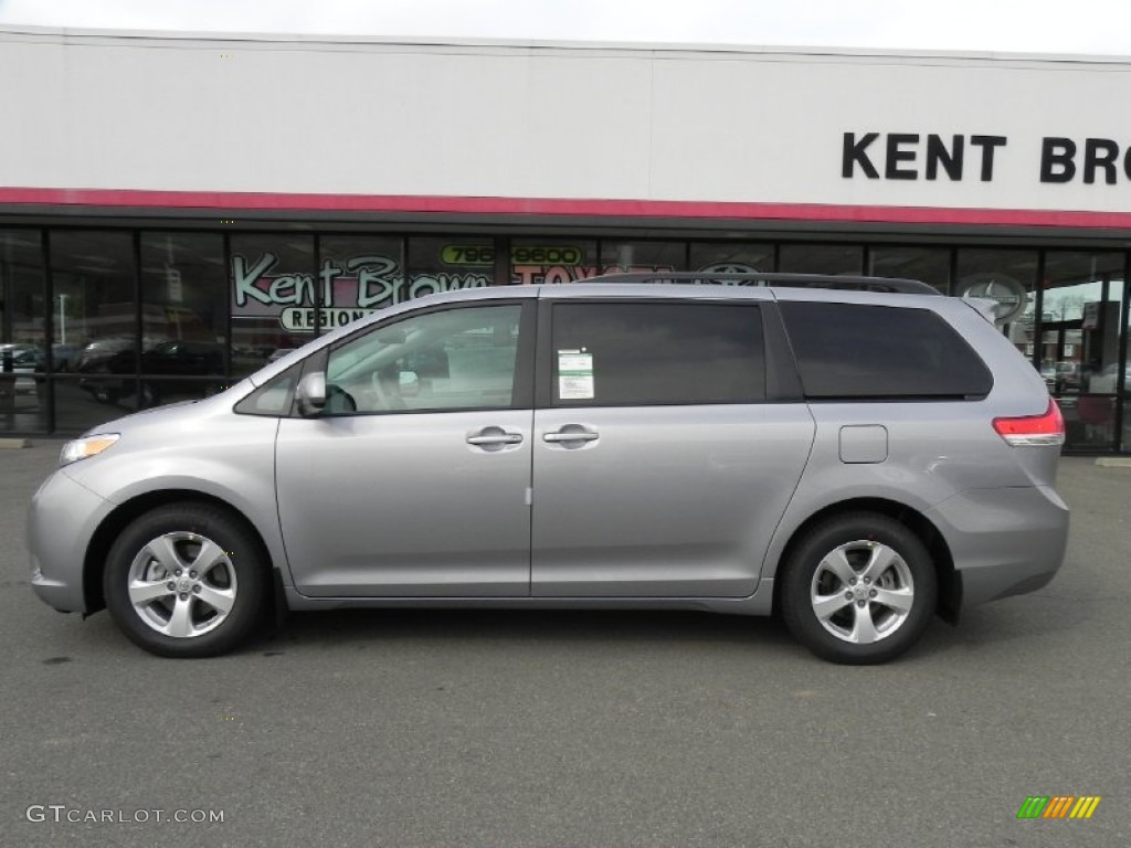 2012 Sienna LE - Silver Sky Metallic / Light Gray photo #19