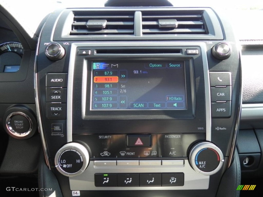 2012 Toyota Camry SE V6 Controls Photo #57586665