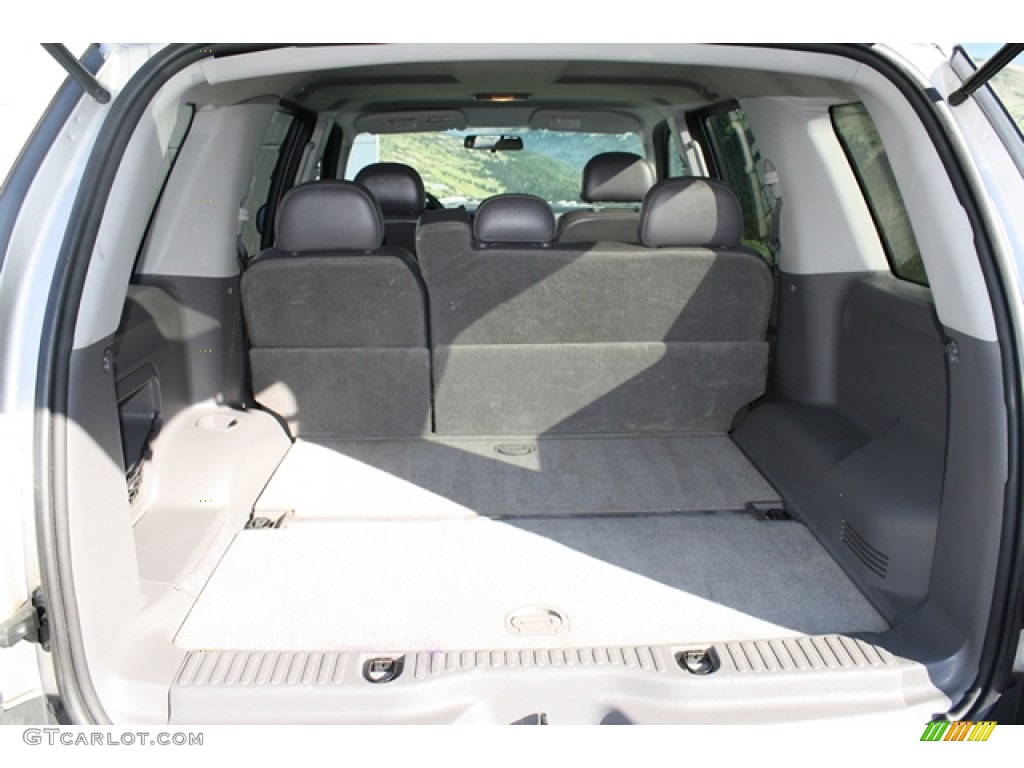 2004 Explorer XLS 4x4 - Silver Birch Metallic / Gray photo #17