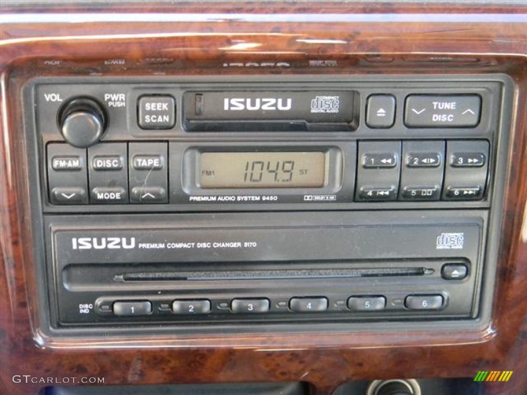 1999 Isuzu Rodeo LSE 4WD Audio System Photo #57590902