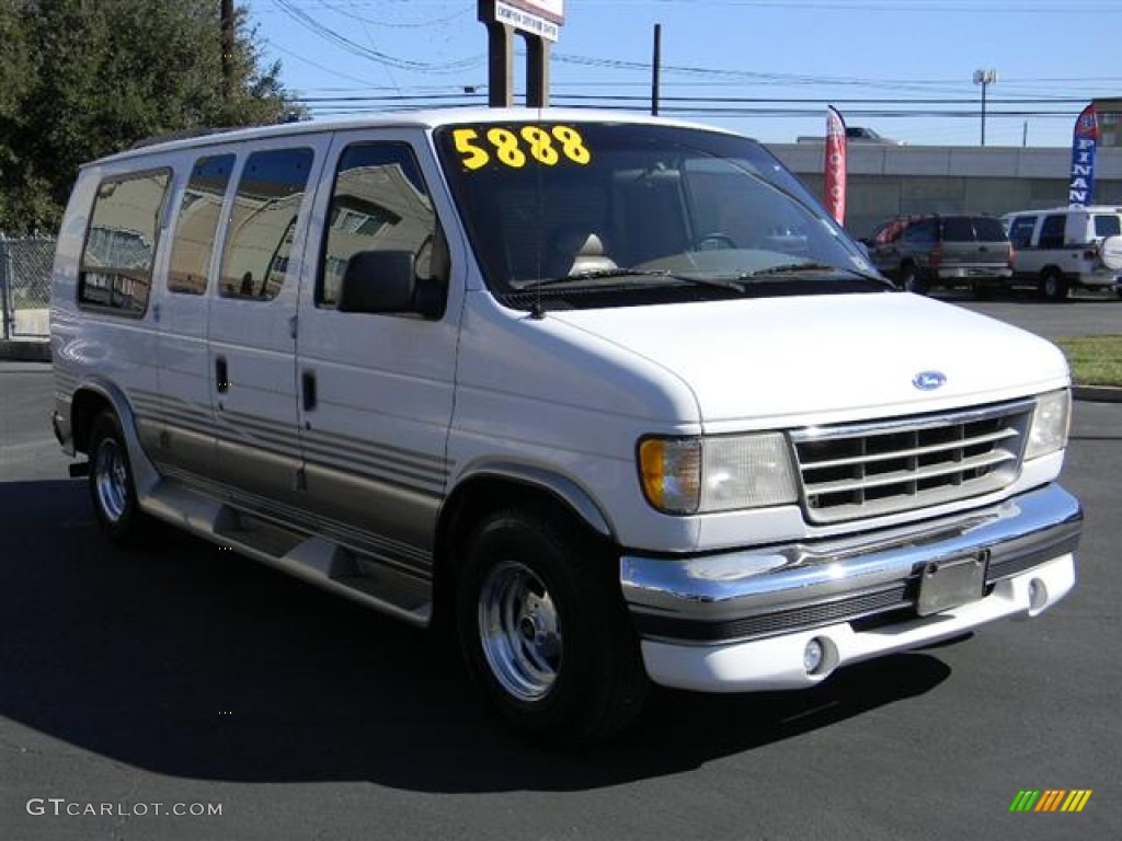 1995 E Series Van E150 Passenger Conversion - White / Beige photo #3