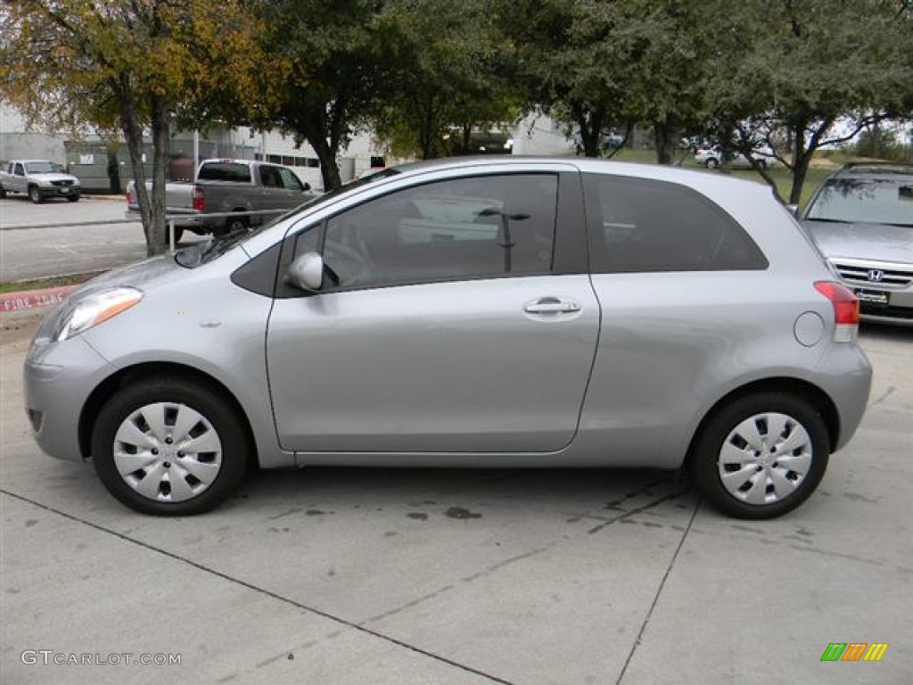 Meteorite Metallic 2011 Toyota Yaris 3 Door Liftback Exterior Photo #57591748