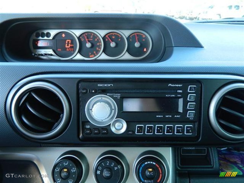 2010 Scion xB Release Series 7.0 Gauges Photo #57593844