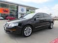 Deep Black - Passat Komfort Sedan Photo No. 1