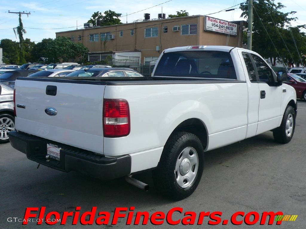 2006 F150 XL Regular Cab - Oxford White / Medium Flint photo #2